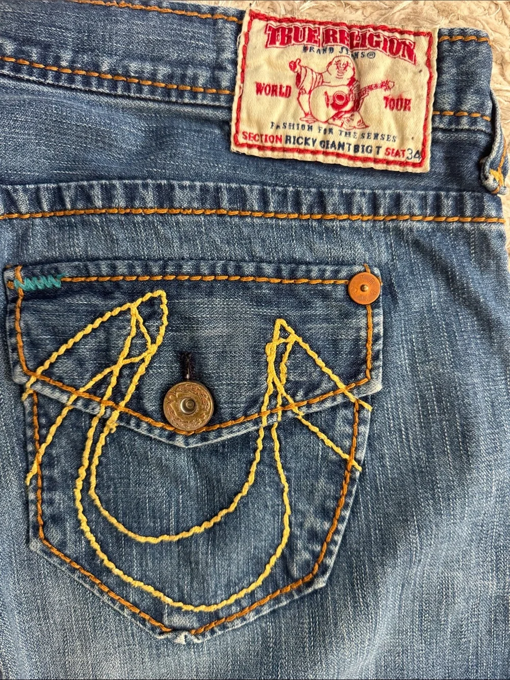Vintage True Religion Men's Ricky Giant Big T Jeans w/Signature Back Pocket